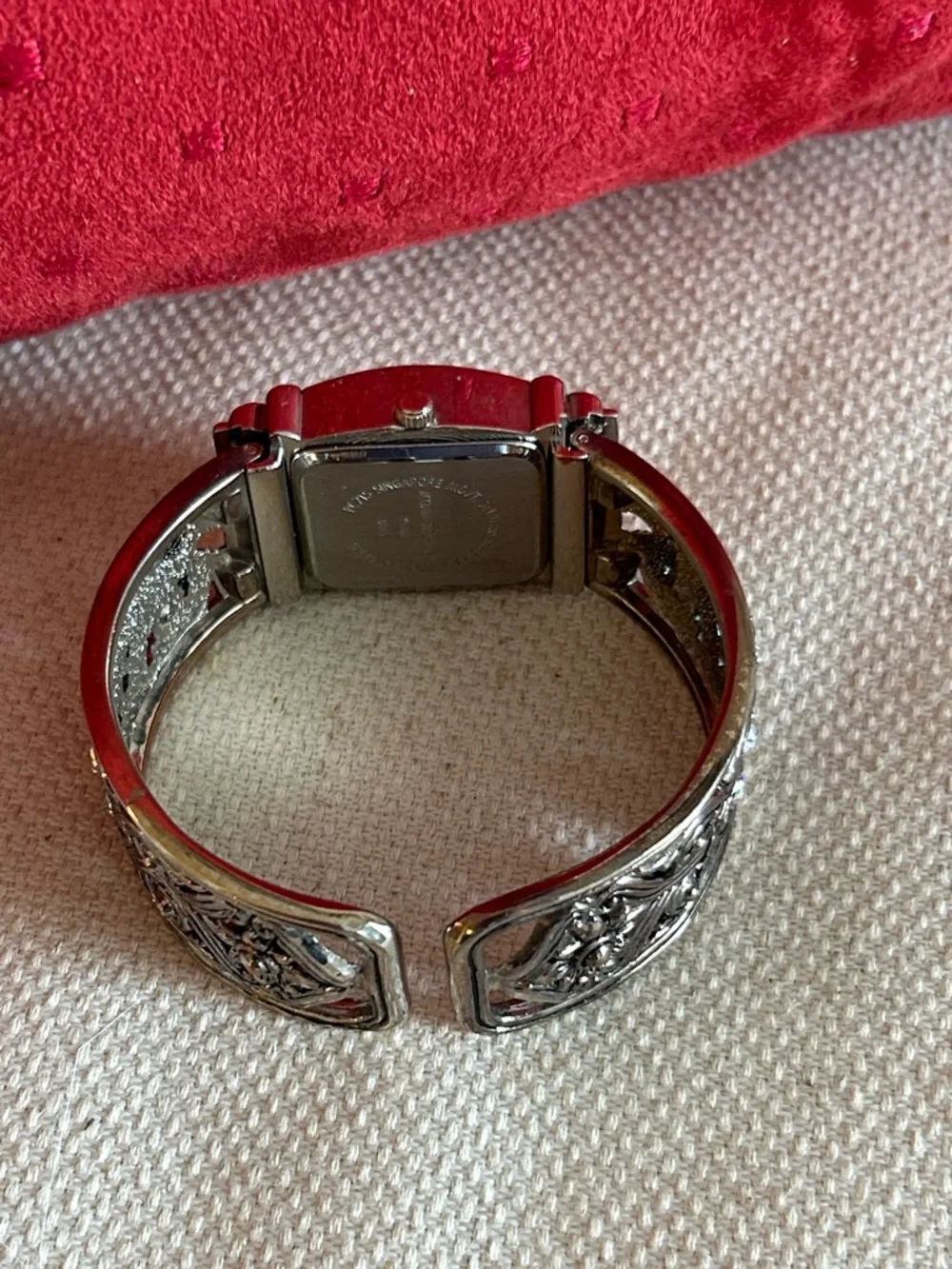 Silver tone cuff bracelet watch 5 rhinestones each side New battery EUC